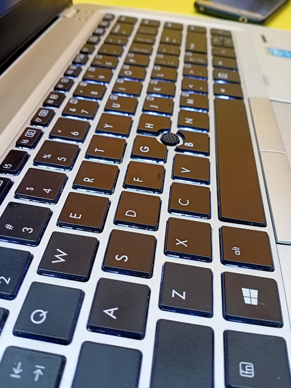 Laptop keyboards: more than a quick typing test