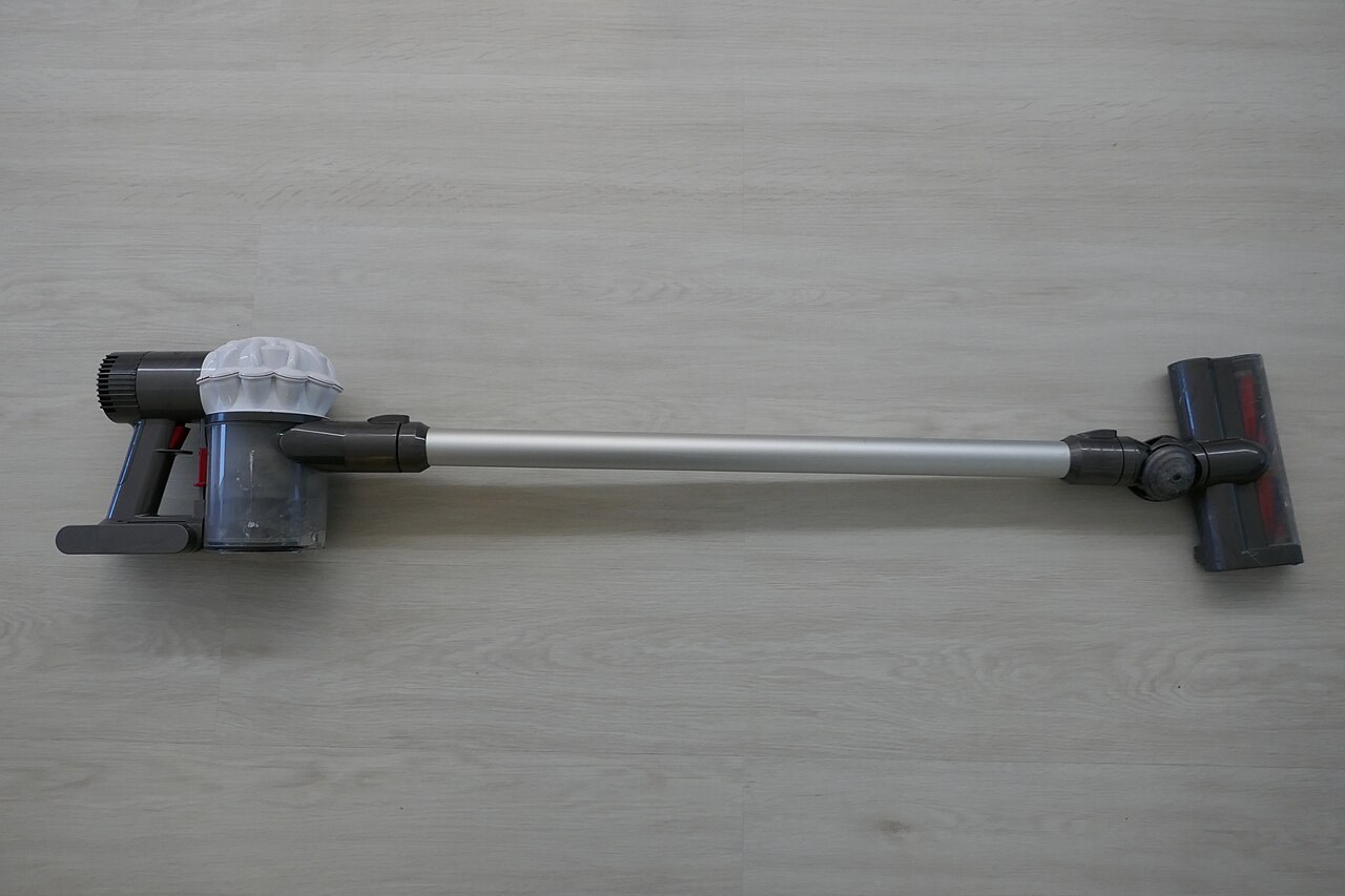 Cordless vacuums: assess the battery and floorhead