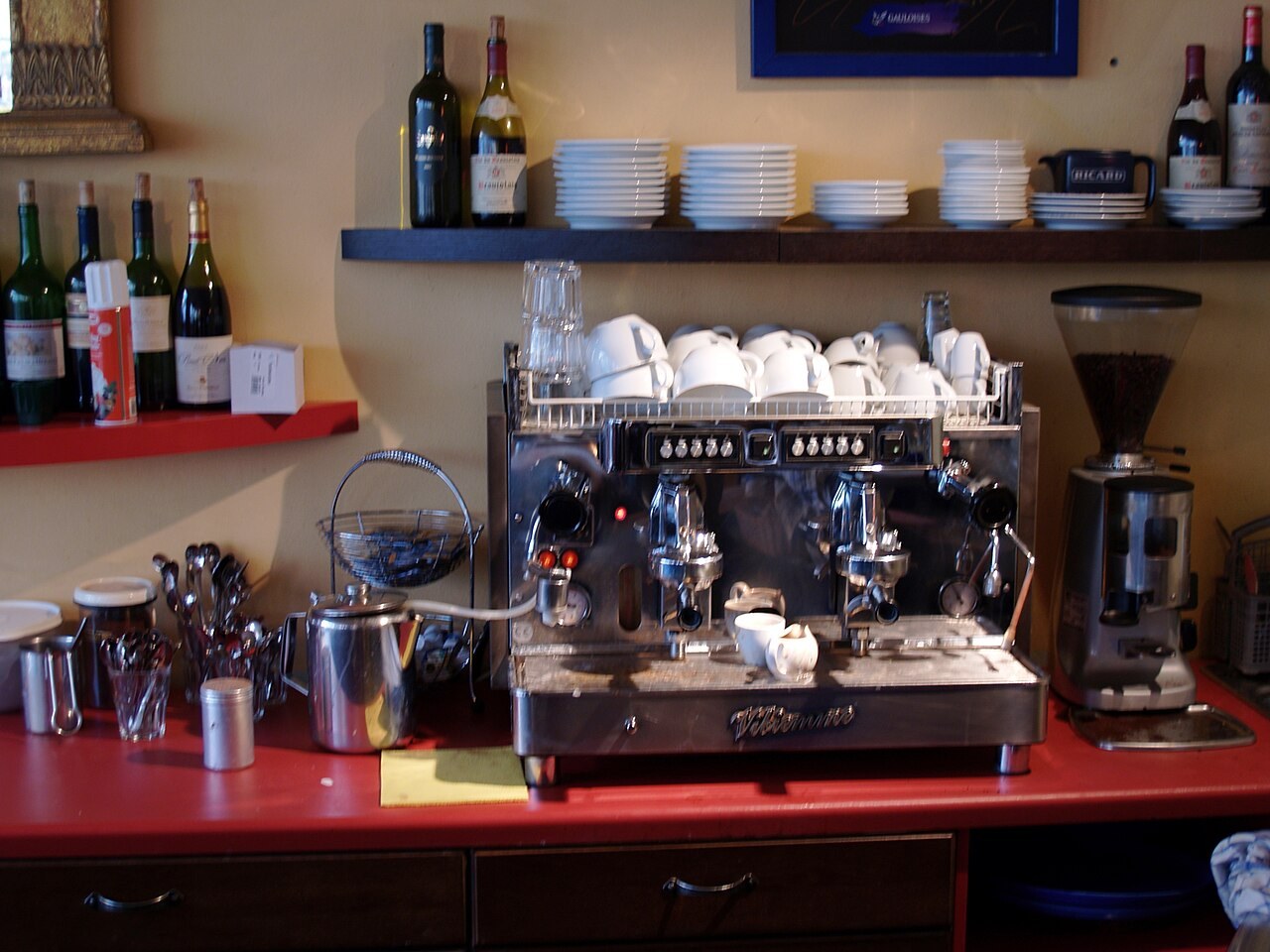 Espresso machines: seals and included accessories