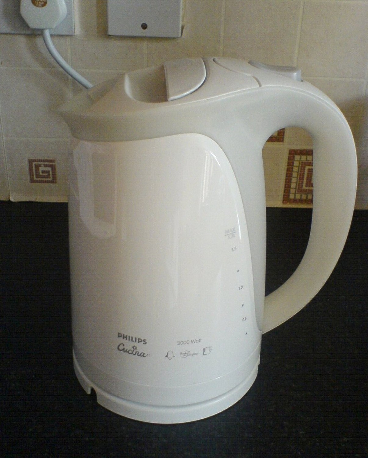 Electric kettles: interior, lid and base