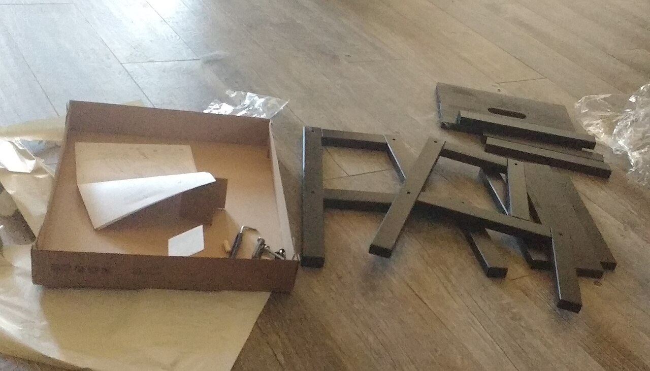 Dismantled furniture: fittings and reassembly planning