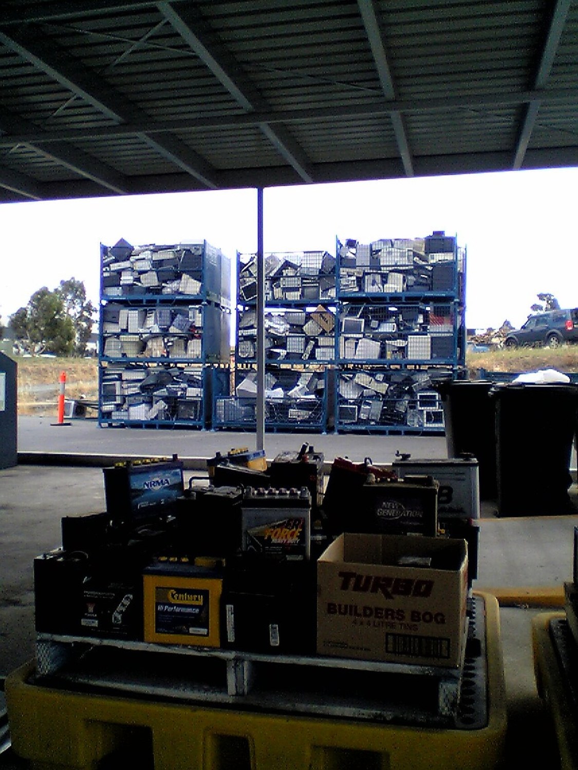 Retiring electrical products: Data, batteries and collection